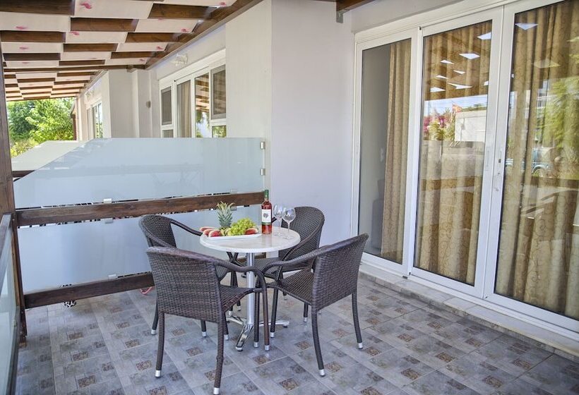 سوییت, Alia Luxury Suites And Spa