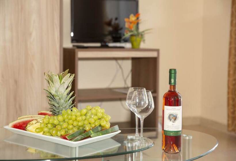 سوییت, Alia Luxury Suites And Spa