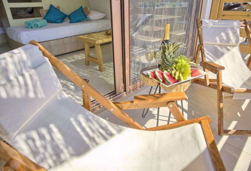 سوییت جونیور, Alia Luxury Suites And Spa