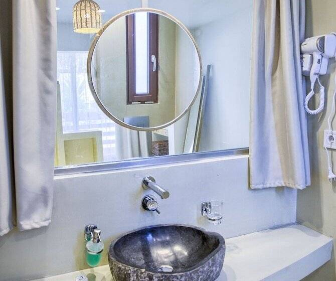 سوییت جونیور, Alia Luxury Suites And Spa