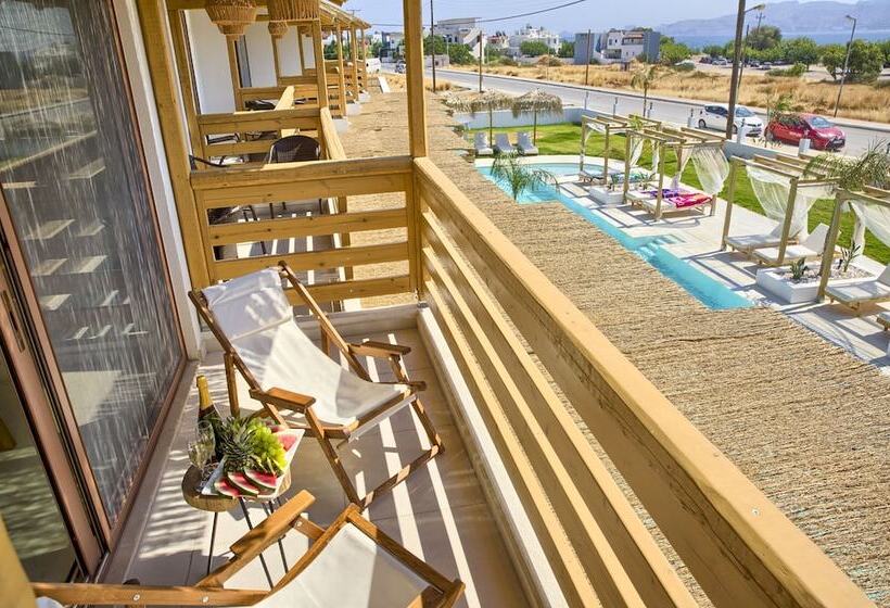 سوییت جونیور, Alia Luxury Suites And Spa