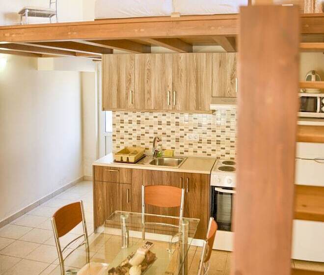 سوییت, Alia Luxury Suites And Spa