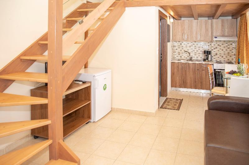 سوییت جونیور, Alia Luxury Suites And Spa