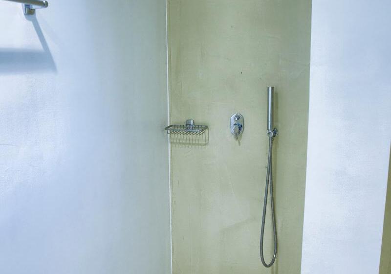 سوئیت جونیور با استخر, Alia Luxury Suites And Spa