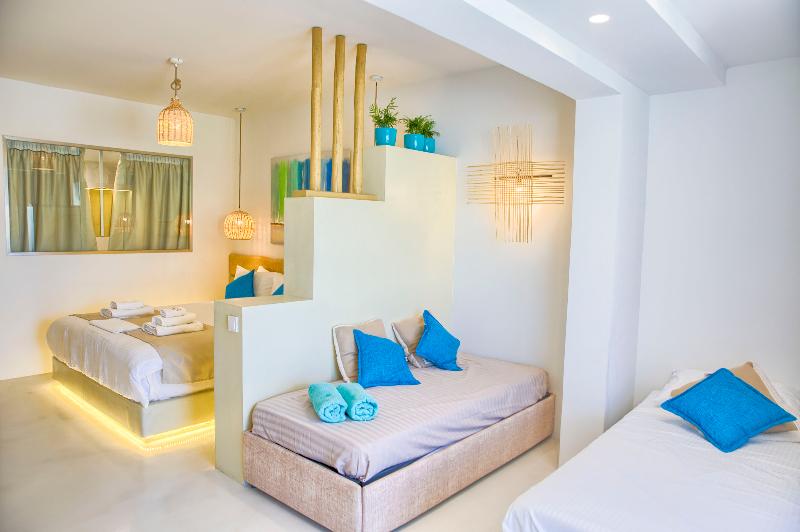 جناح جونيور مزوَّد بحمام سباحة, Alia Luxury Suites And Spa