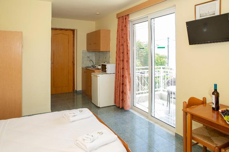 استودیوی استاندارد, Alia Luxury Suites And Spa