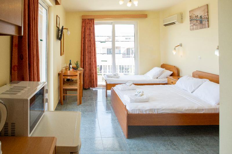 스탠다드 스튜디오, Alia Luxury Suites And Spa