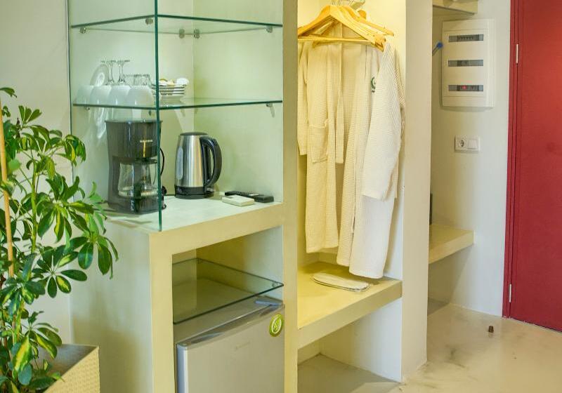 سوئیت جونیور با استخر, Alia Luxury Suites And Spa