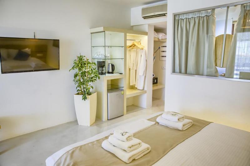 전용 풀장 주니어 스위트, Alia Luxury Suites And Spa