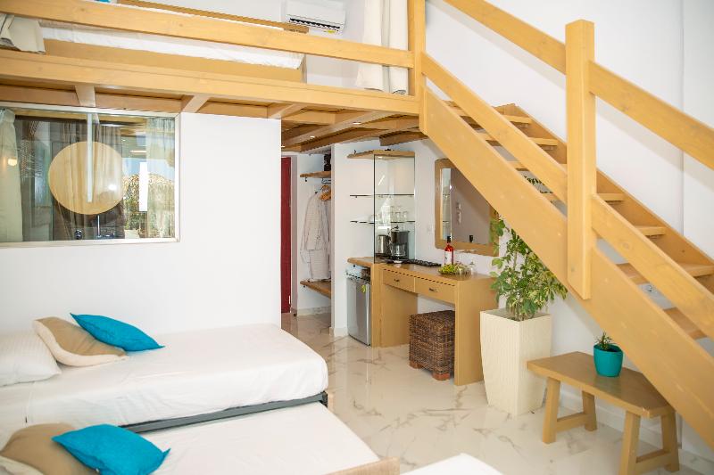 سوییت با استخر, Alia Luxury Suites And Spa