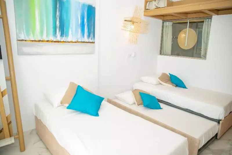 سوییت با استخر, Alia Luxury Suites And Spa