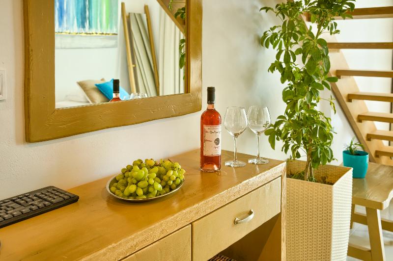 سوییت با استخر, Alia Luxury Suites And Spa