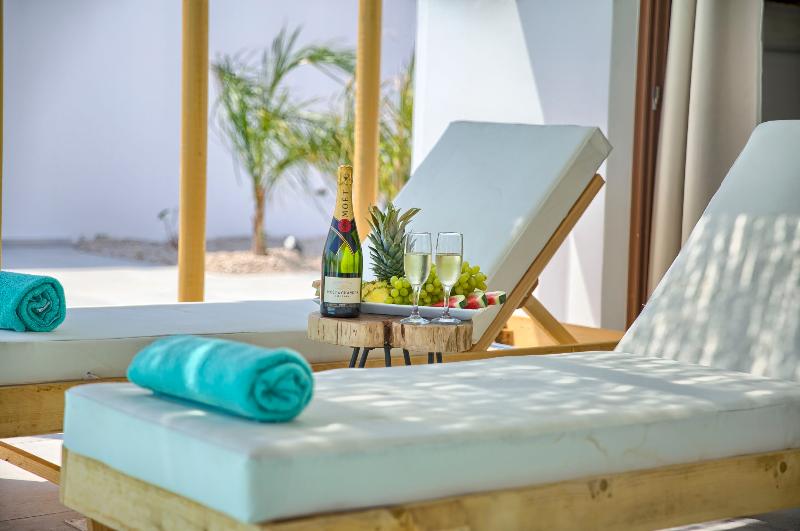 전용 풀장 스위트, Alia Luxury Suites And Spa