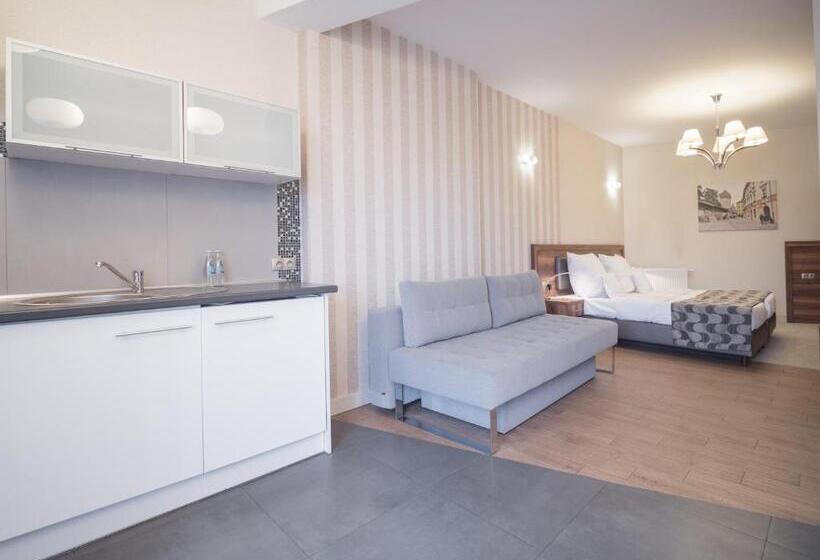 Standard-studio, Miodowa