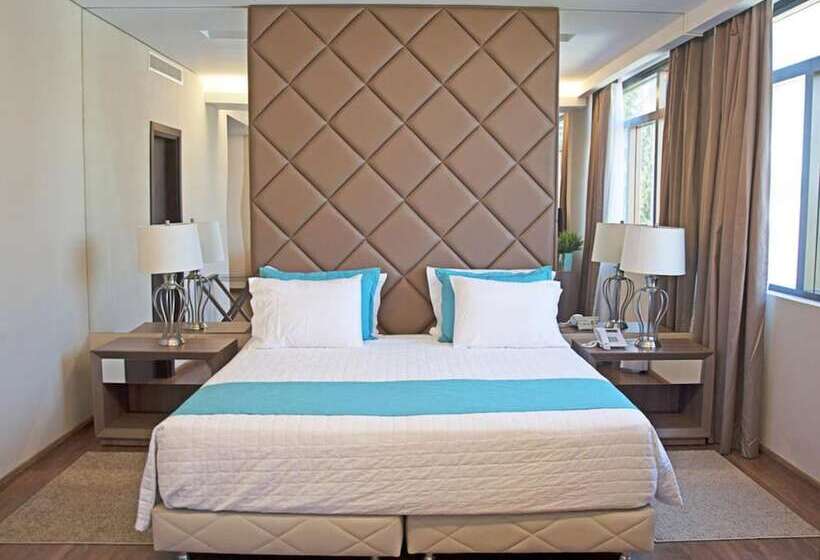 سوییت اجرایی, Awa Resort