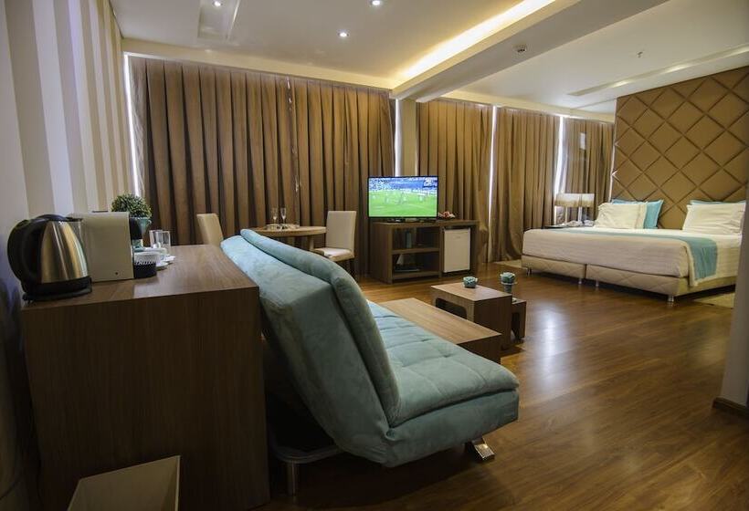 سوییت اجرایی, Awa Resort