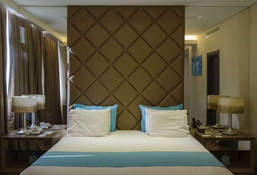 سوییت اجرایی, Awa Resort