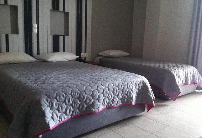 חדר סטנדרט לארבעה נוף לים, Elektra Hotel