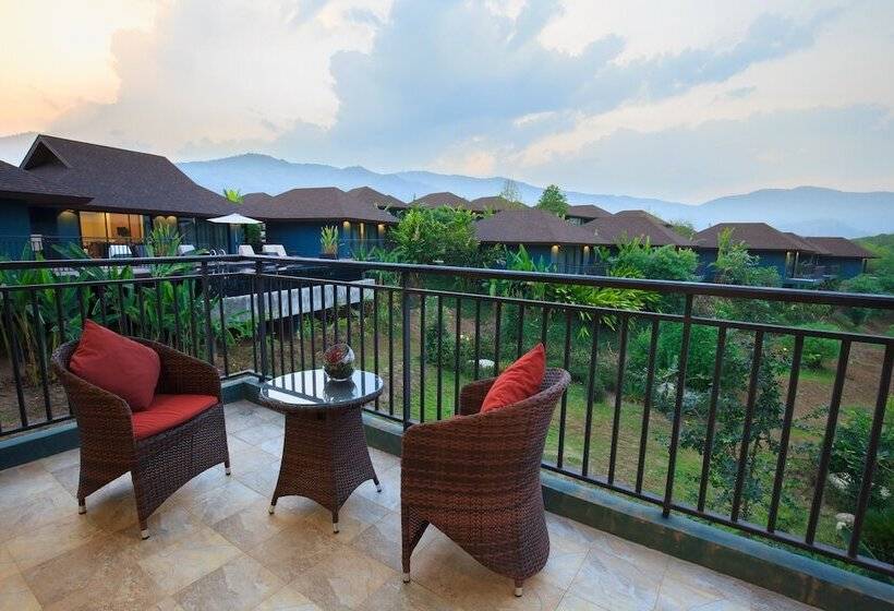 ビラ4ベッドルーム, A Star Phulare Valley