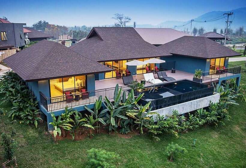 ビラ4ベッドルーム, A Star Phulare Valley