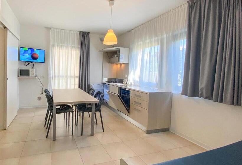 침실 2개 아파트, Belvedere Village