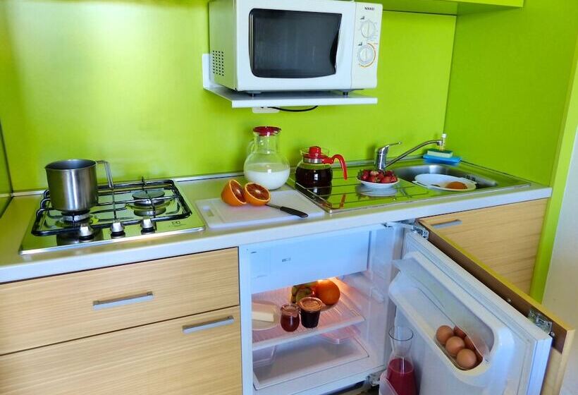 침실 2개 아파트, Belvedere Village