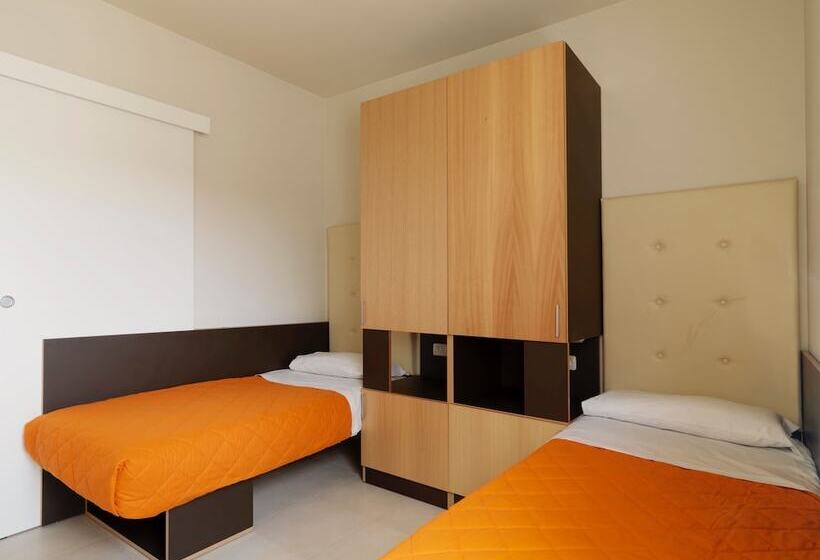 침실 2개 아파트, Belvedere Village