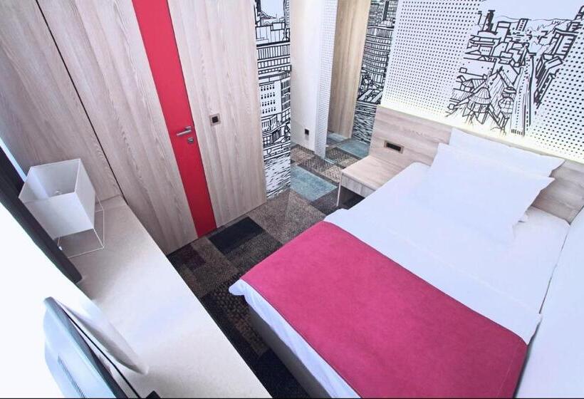 اتاق استاندارد یک نفره, Cosmopolit