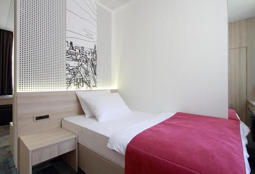 اتاق استاندارد یک نفره, Cosmopolit