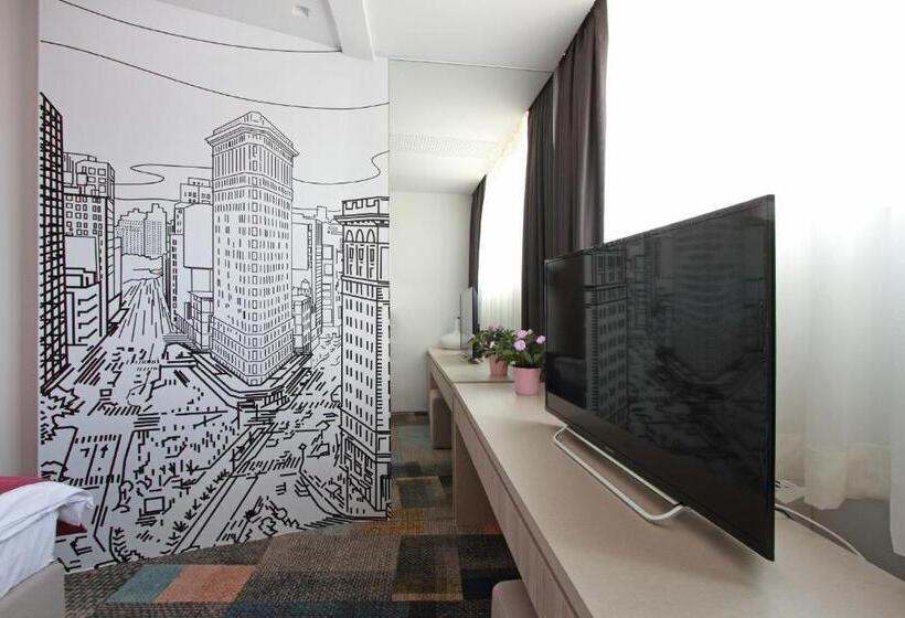 اتاق استاندارد, Cosmopolit