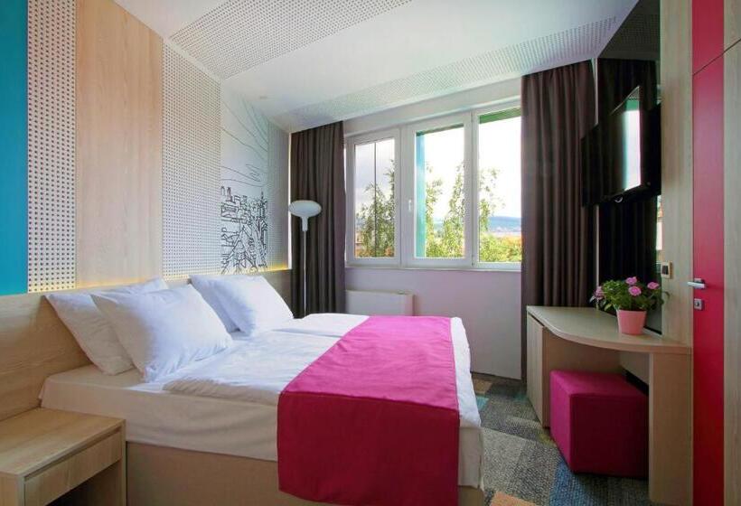 اتاق استاندارد, Cosmopolit