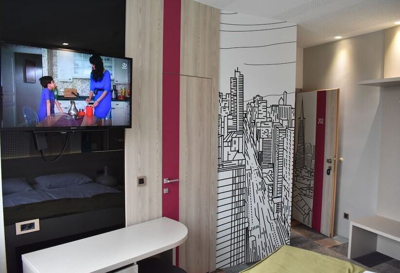 اتاق استاندارد با چشمانداز شهر, Cosmopolit