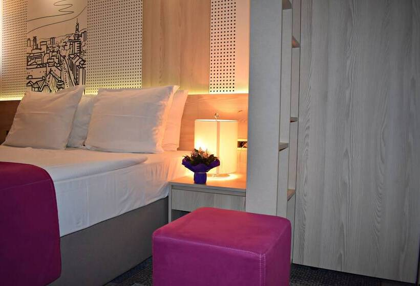 اتاق استاندارد با چشمانداز شهر, Cosmopolit