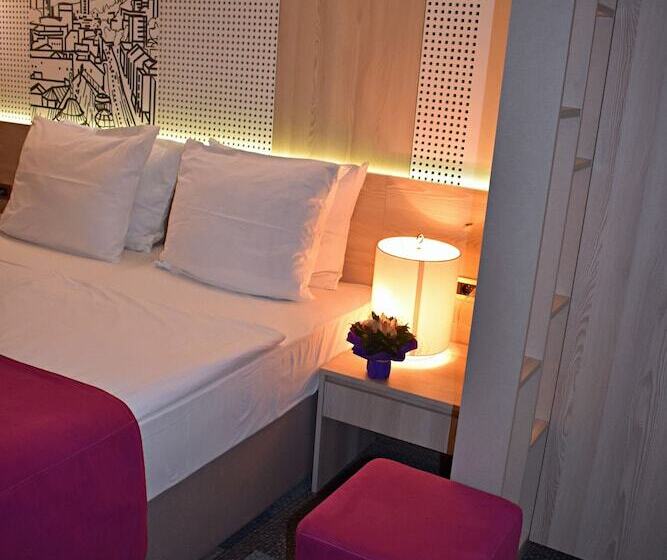 اتاق استاندارد با چشمانداز شهر, Cosmopolit