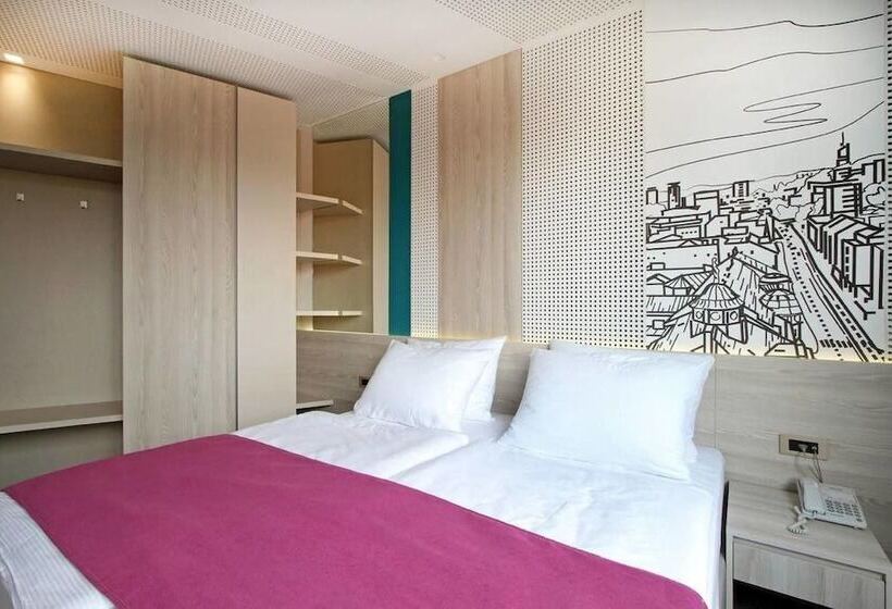 اتاق استاندارد با چشمانداز شهر, Cosmopolit