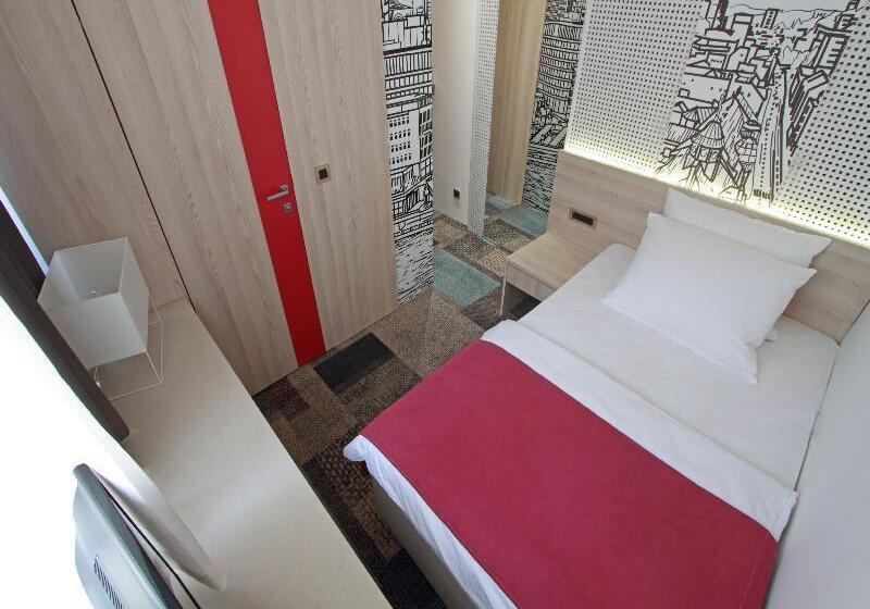 اتاق استاندارد یک نفره, Cosmopolit