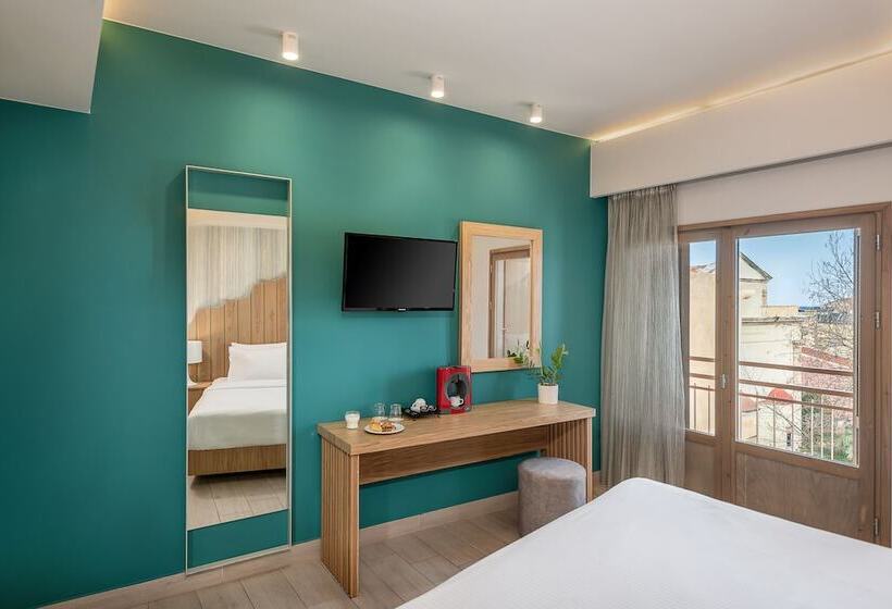 古典房间, Elia Bettolo