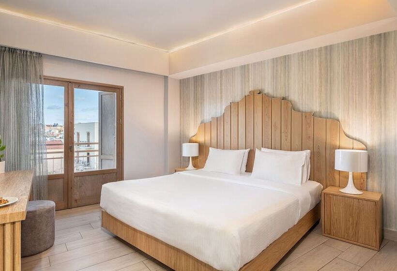 古典房间, Elia Bettolo