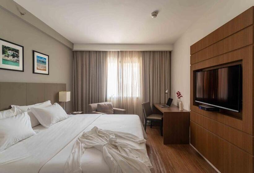 Номер Deluxe, Golden Tulip Sao Jose Dos Campos