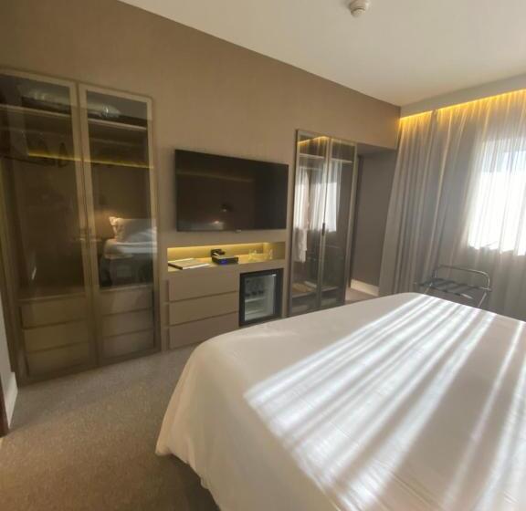 Люкс Кровать Кинг, Golden Tulip Sao Jose Dos Campos