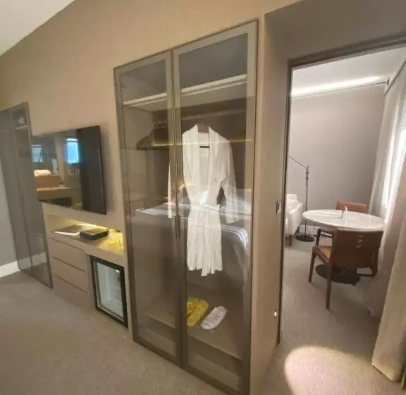 キングサイズベッドのスイートルーム, Golden Tulip Sao Jose Dos Campos