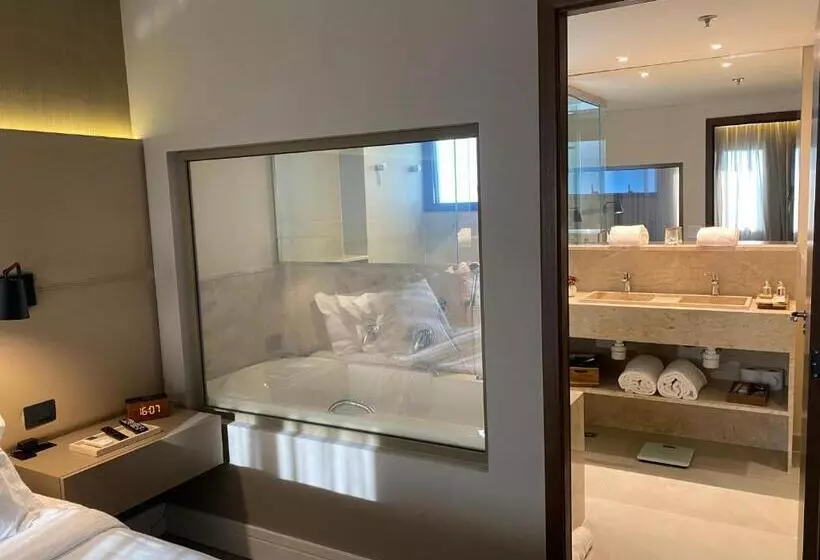 キングサイズベッドのスイートルーム, Golden Tulip Sao Jose Dos Campos