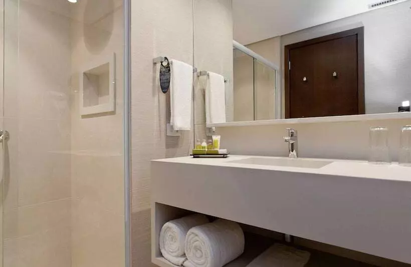 デラックスルーム, Golden Tulip Sao Jose Dos Campos