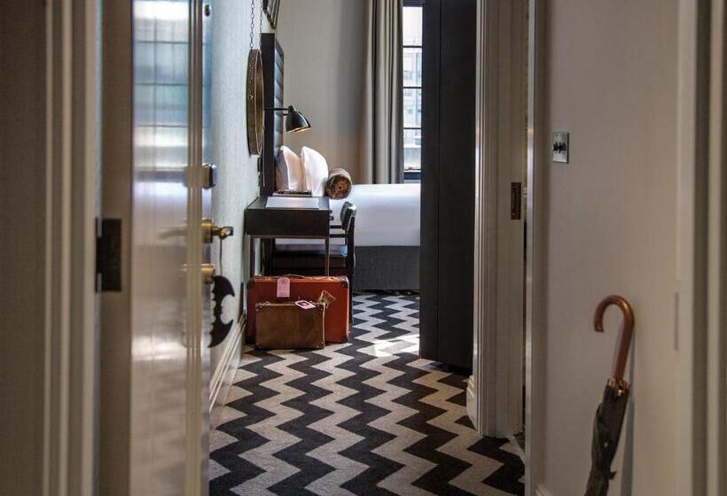 Номер Стандарт, Gotham