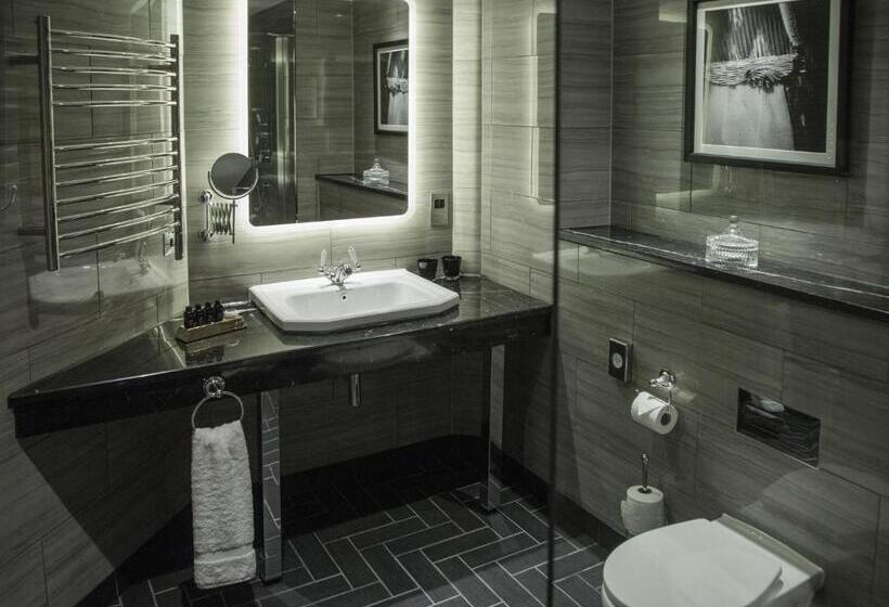 Номер Стандарт, Gotham