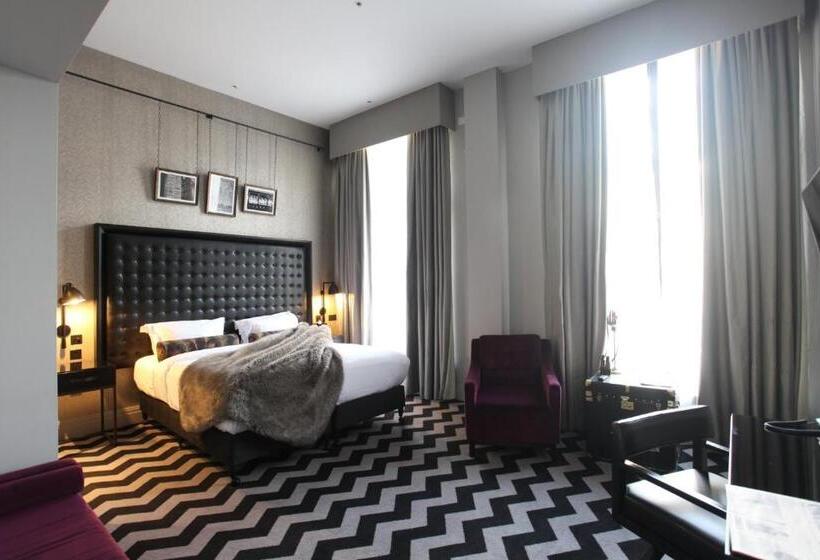 Номер Superior, Gotham