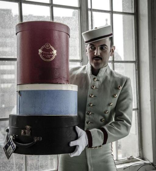 Полулюкс, Gotham