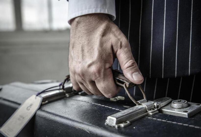 Люкс Повышенной Комфортности, Gotham