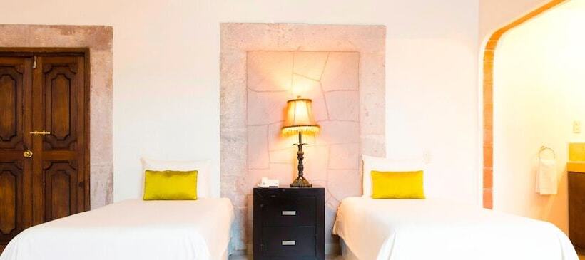 스탠다드 룸 더블 침대 2개, Expres By Hosting House