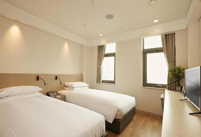 Номер Стандарт, Mayplace